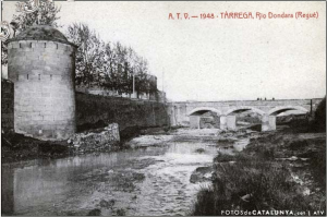 Imatge antiga del riu al seu pas per Tàrrega. Cliqueu a la imatge si voleu saber més informació sobre el curs de riu.